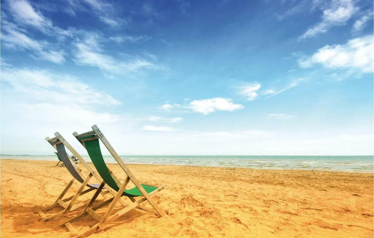 2 Bedroom Nice Apartment In Rimini contacts