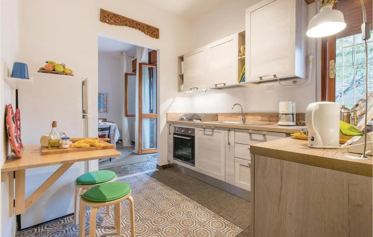 2 Bedroom Nice Apartment In Rimini